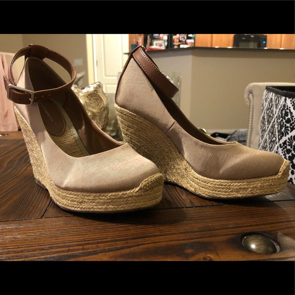BCBGeneration Tan wedge heels
